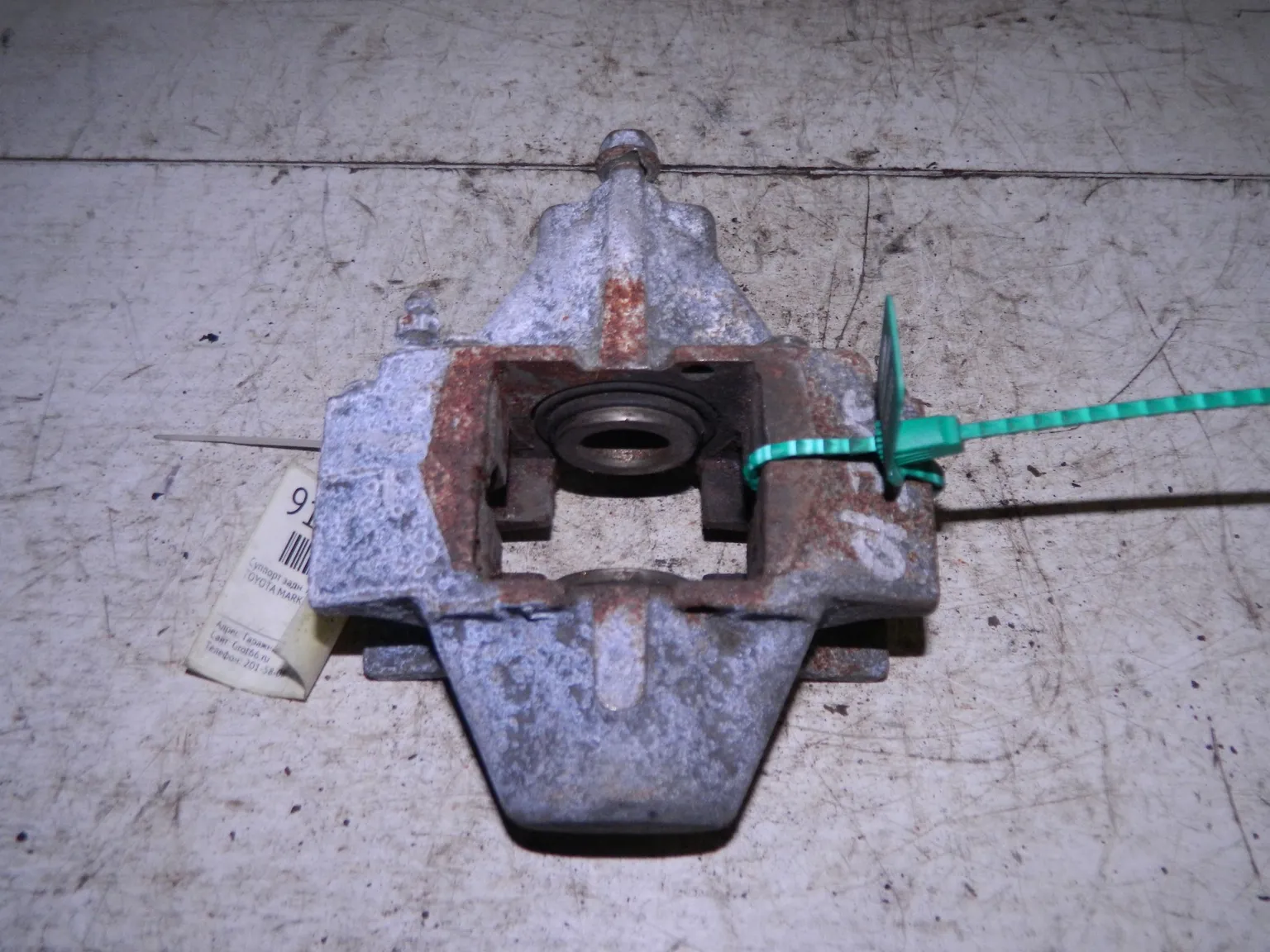 Суппорт TOYOTA MARK II JZX110 Зад Лев (Контрактный) 79590469