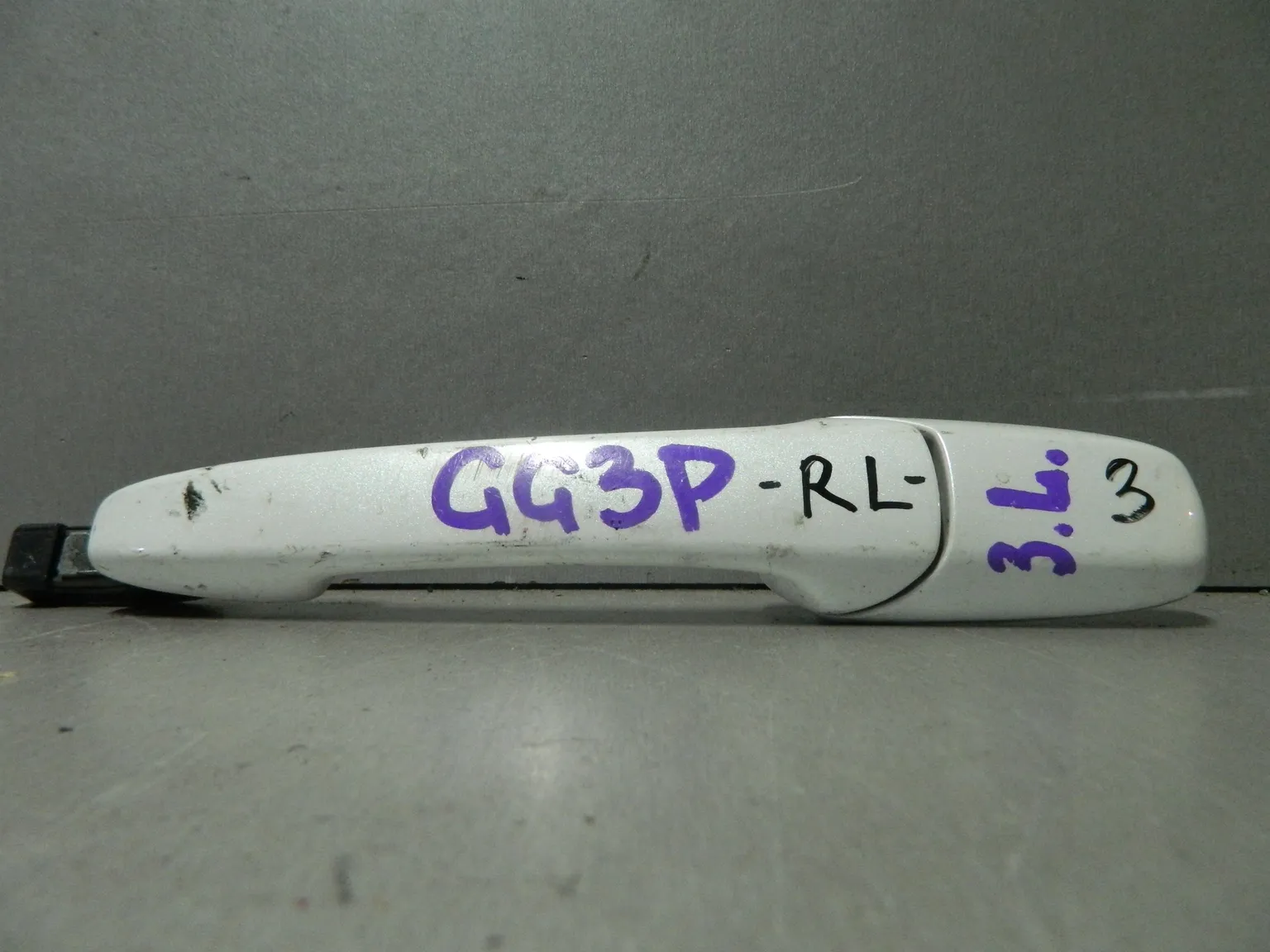 Ручка двери наружная MAZDA MAZDA 6 GG Зад Лев (Контрактный) 81539957