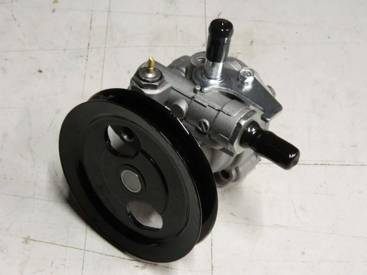 Насос ГУР DAGGER DPV311 MITSUBISHI PAJERO 90-93 4D56