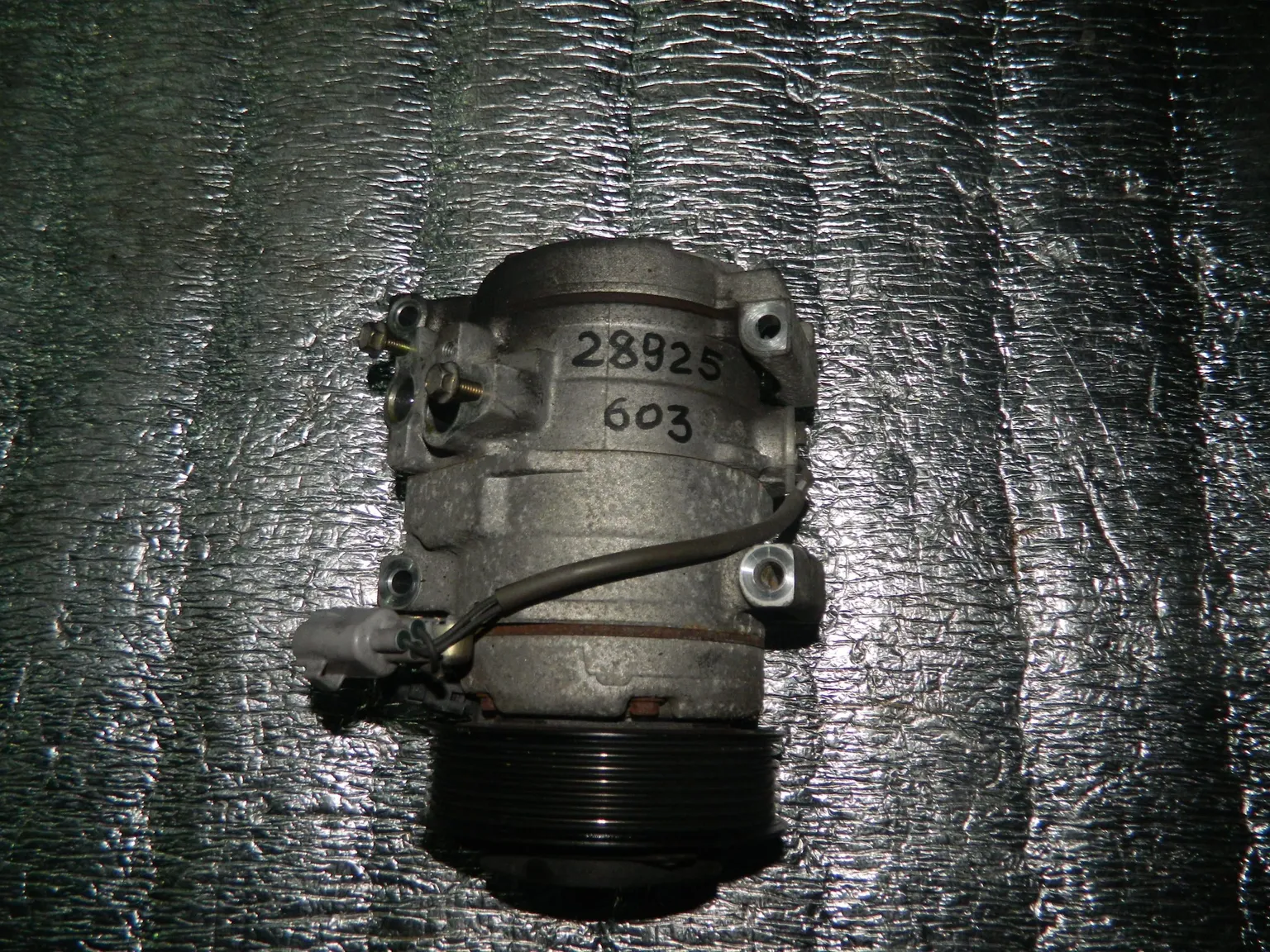 Компрессор кондиционера TOYOTA ALPHARD 2AZFE (Контрактный) 33795603