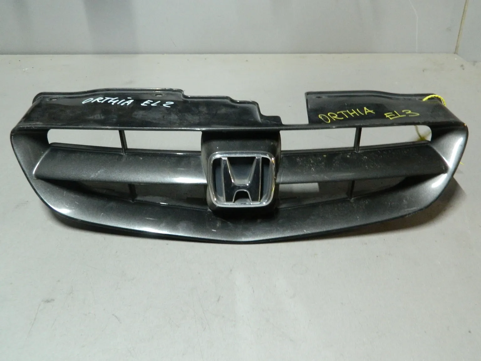 Решетка радиатора HONDA OTRHIA EL2 (Контрактный) 79773034