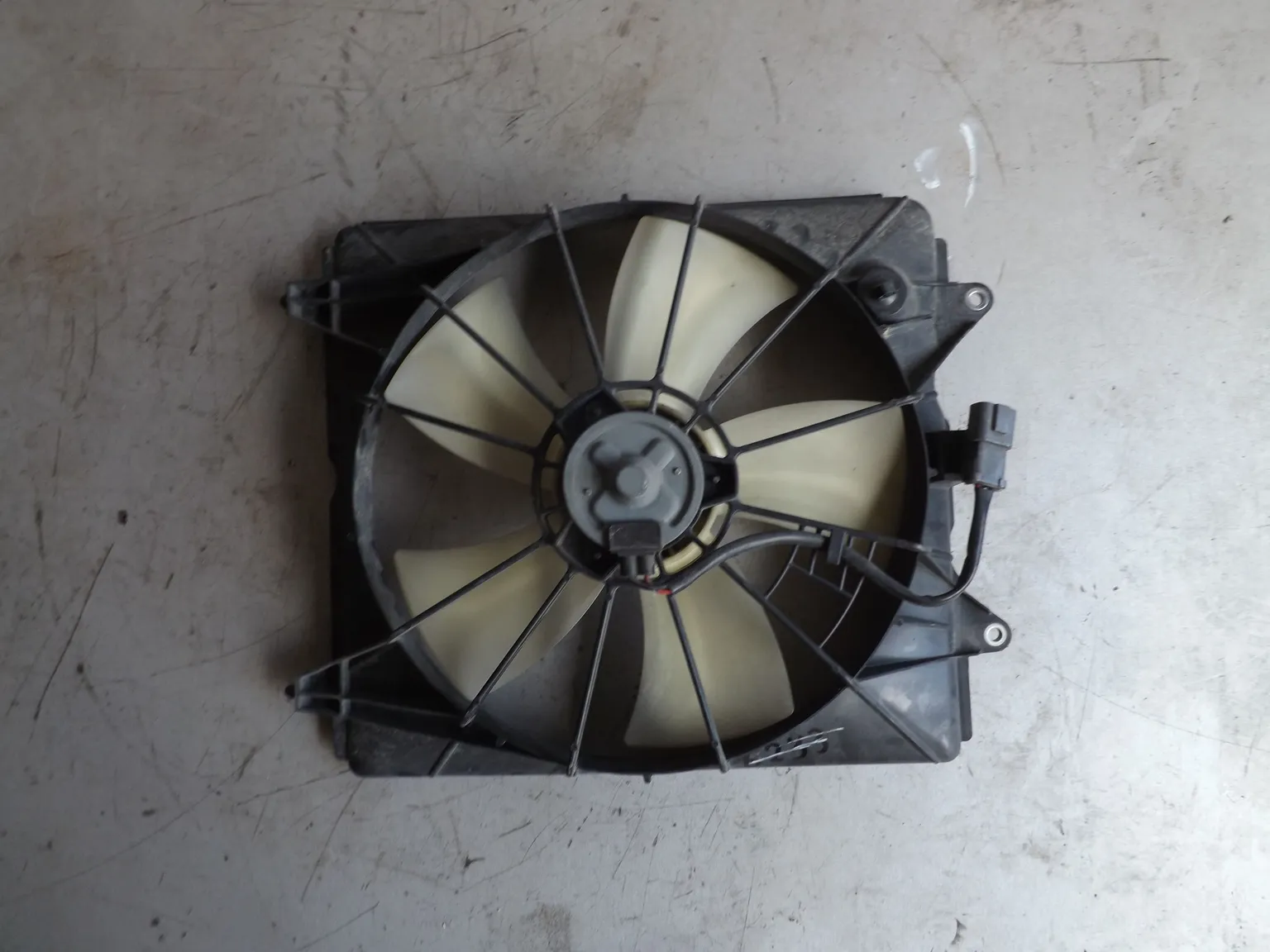 Диффузор радиатора HONDA CR-V RE4 (Контрактный) 3796600025