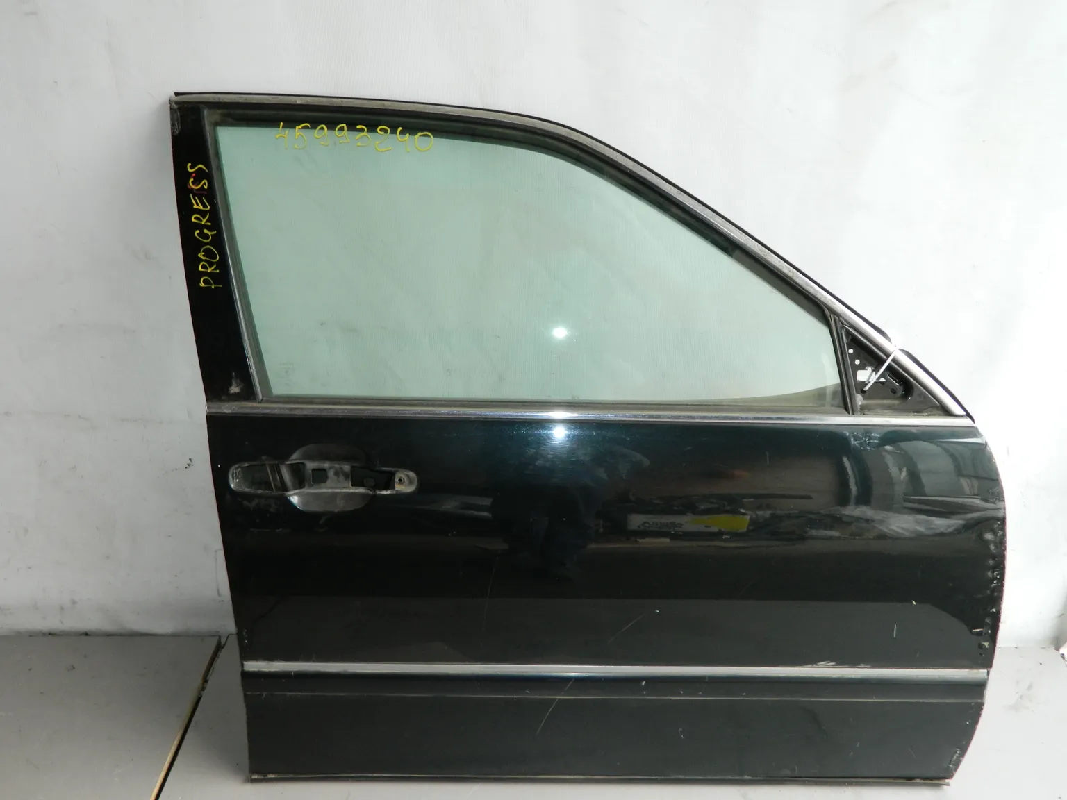 Дверь TOYOTA PROGRESS JCG11 Перед Прав (Б/У)