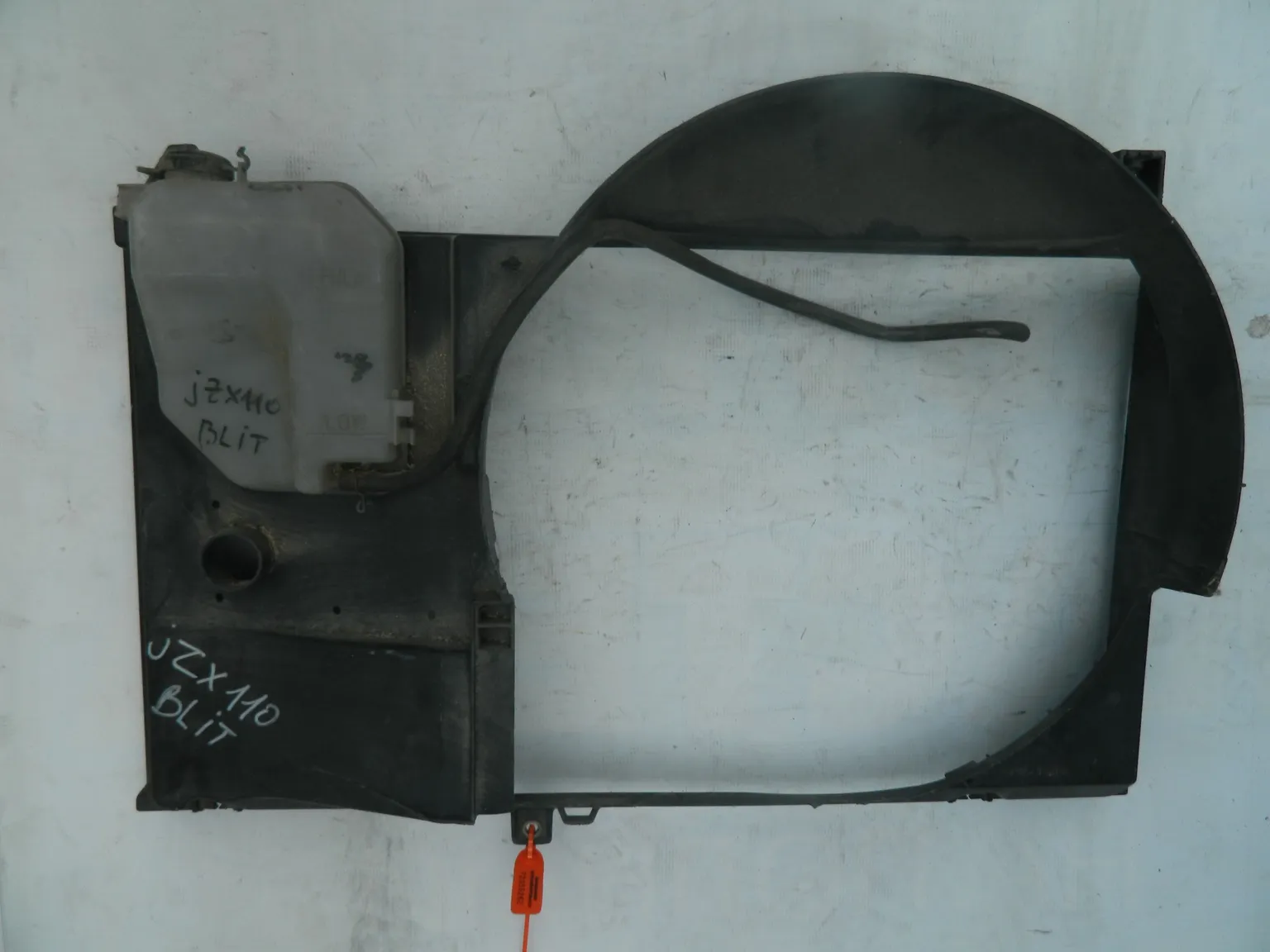 Диффузор радиатора TOYOTA MARK II WAGON BLIT GX110 (Контрактный) 72355262