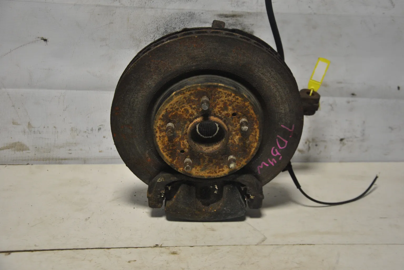 Ступица SUZUKI ESCUDO TD54W Перед Лев (Контрактный) 40940530