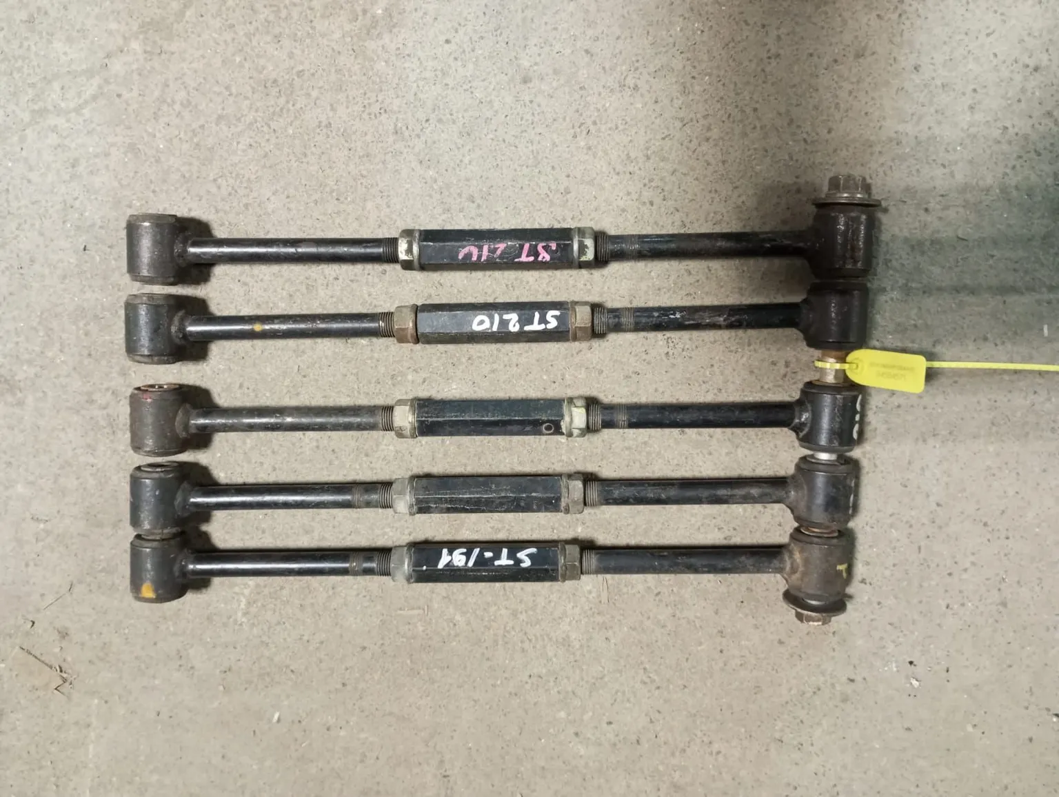 Тяга подвески TOYOTA CARINA AT210 Зад Поперечная (Контрактный) 94584571