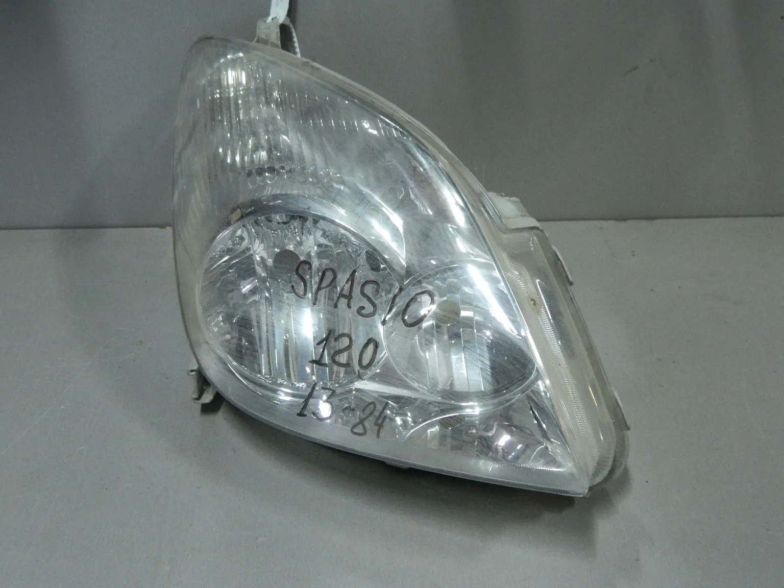 Фара TOYOTA COROLLA SPACIO NZE121 Перед Прав 1384 (Контрактный) 68000413