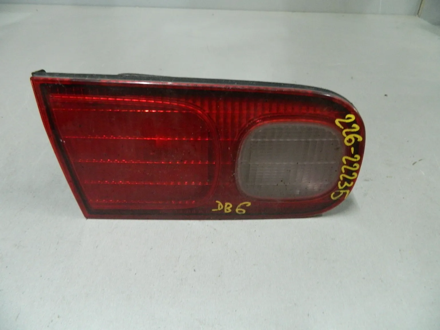 Фонарь HONDA INTEGRA DB6 Зад Лев (Контрактный) 64492322
