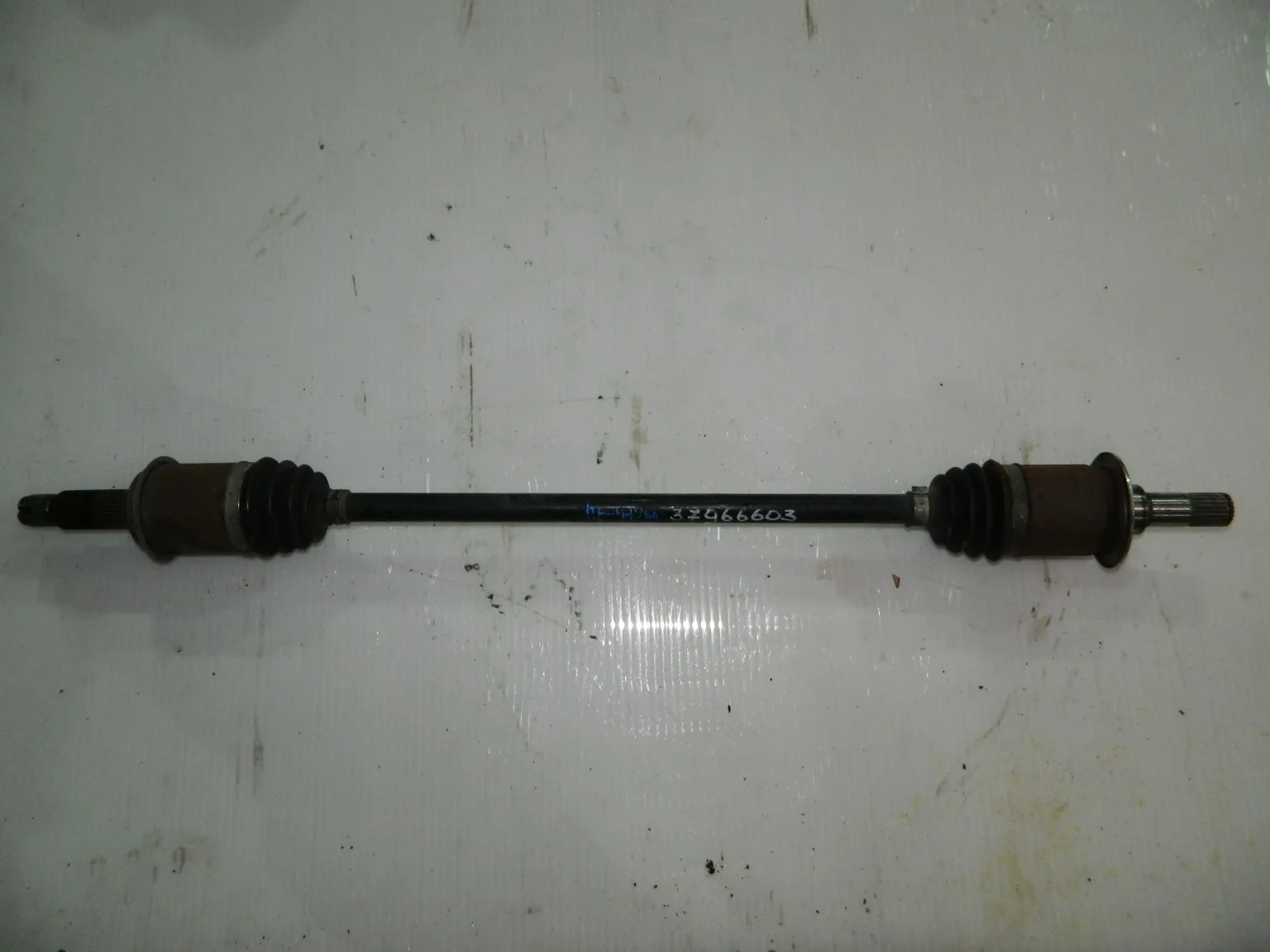 Привод HONDA CR-V RE4 Зад Прав (Контрактный) 37966603