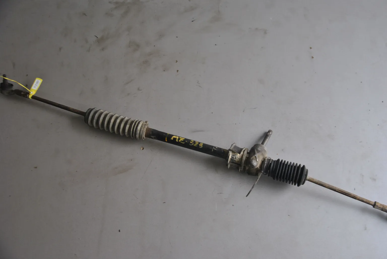 Рейка рулевая MAZDA 323 (Контрактный) 40940996