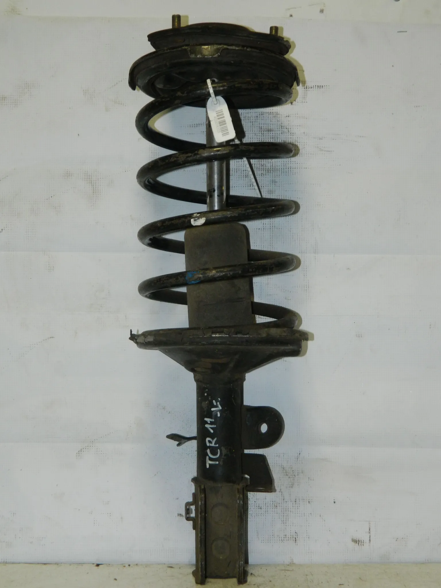 Стойка подвески TOYOTA ESTIMA TCR11 Перед Лев (Контрактный) 45989055