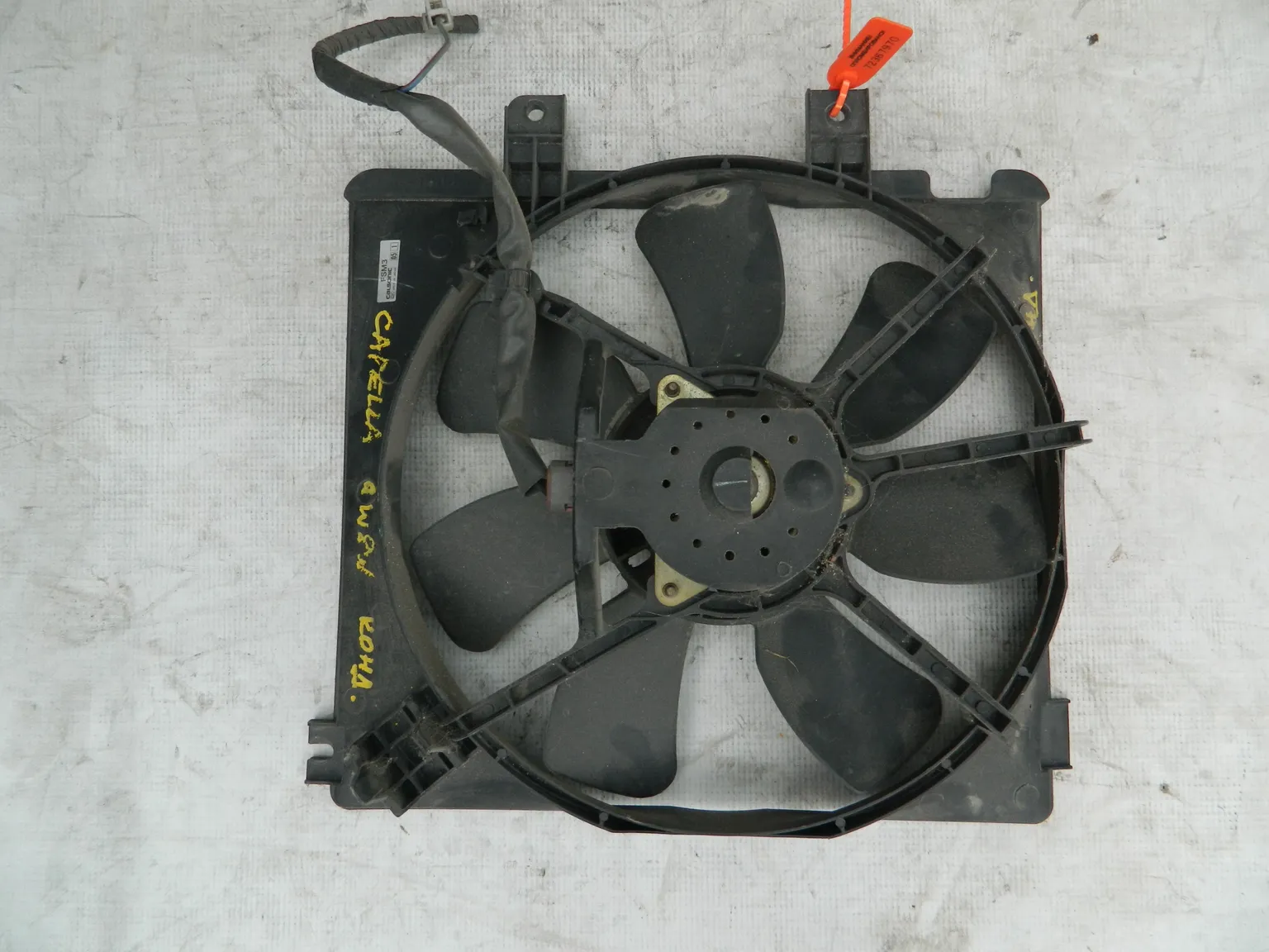 Диффузор радиатора MAZDA CAPELLA GF8P (Контрактный) 72367970