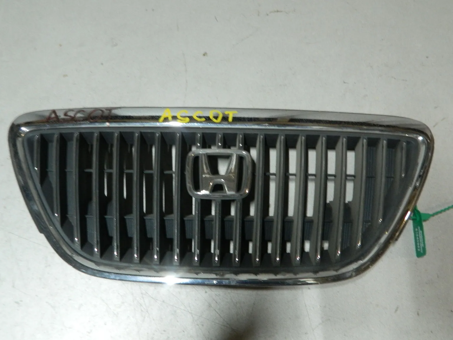 Решетка радиатора HONDA ASCOT CE4 (Контрактный) 81540962