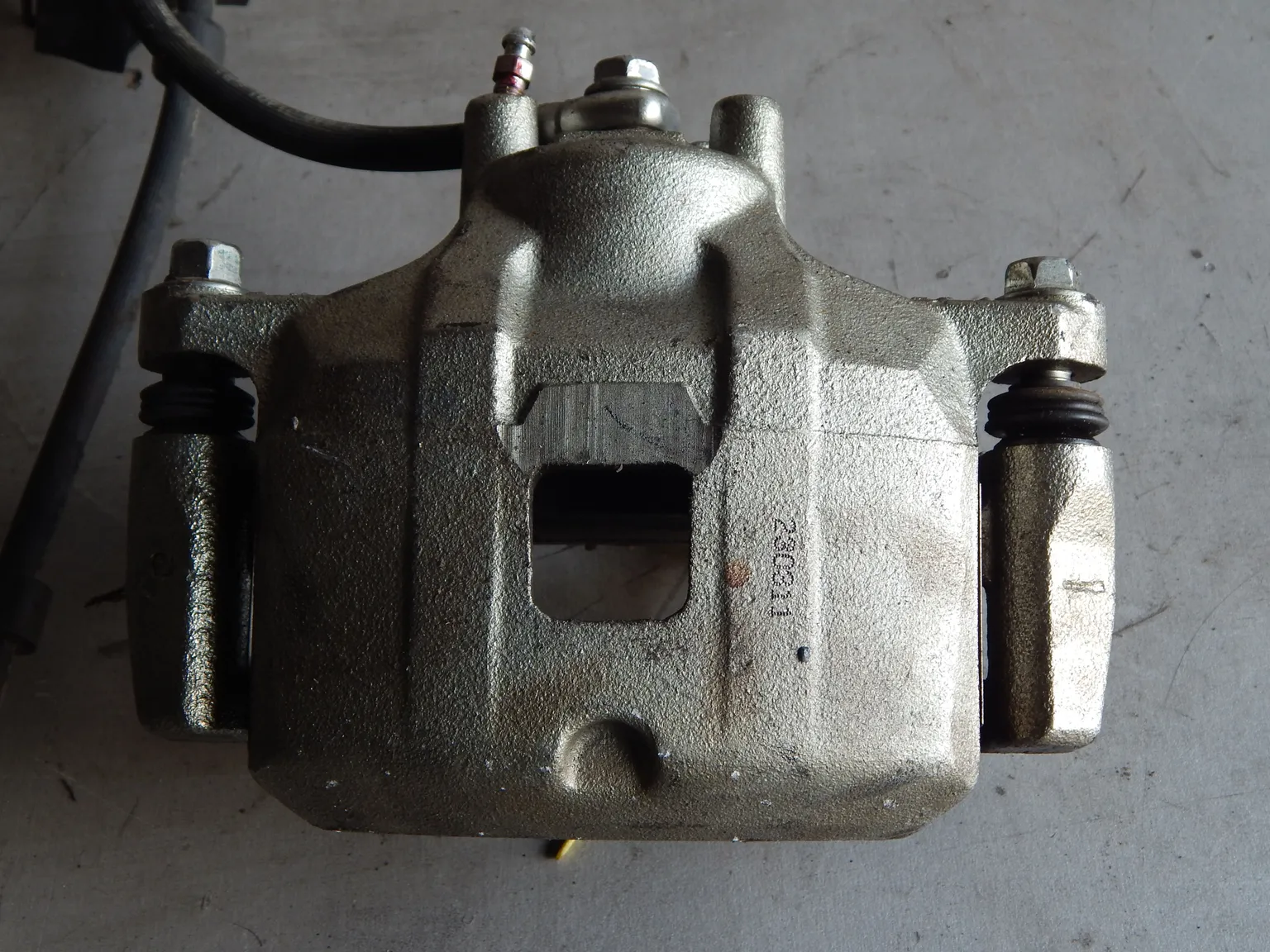 Суппорт тормозной MITSUBISHI ASX GA1W Перед Прав (Контрактный) 94592959