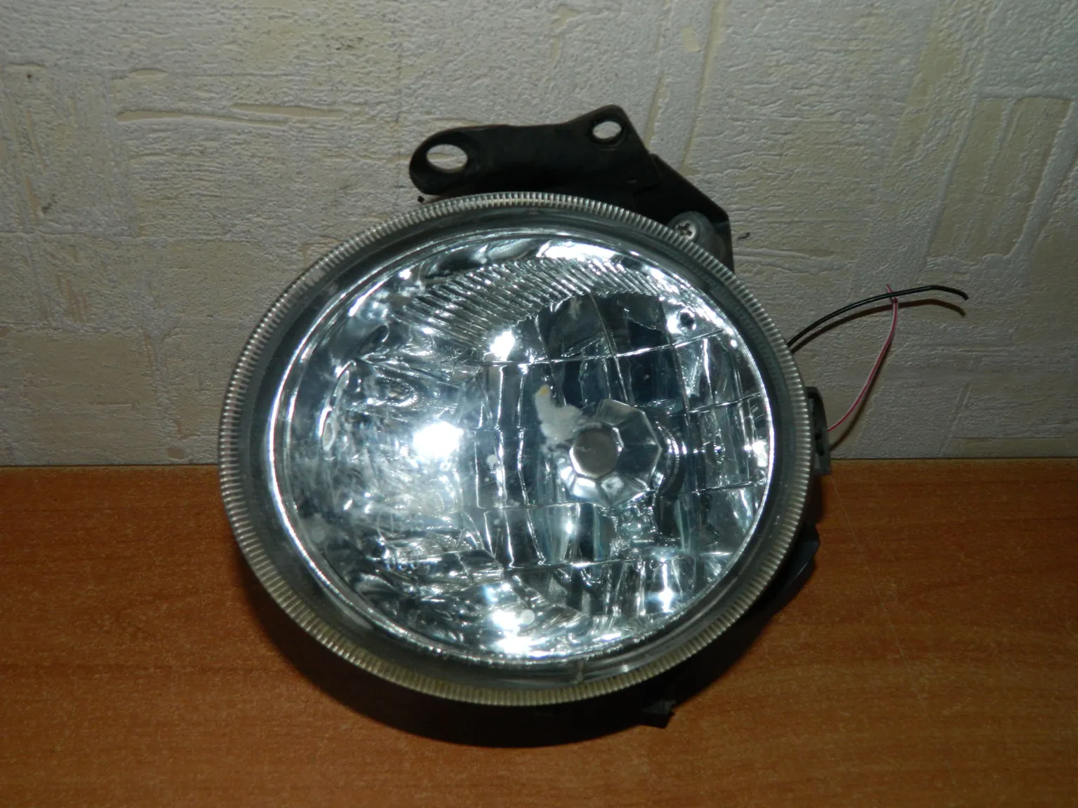 Фара противотуманная SUBARU FORESTER SG5 Лев (Контрактный) 45993464