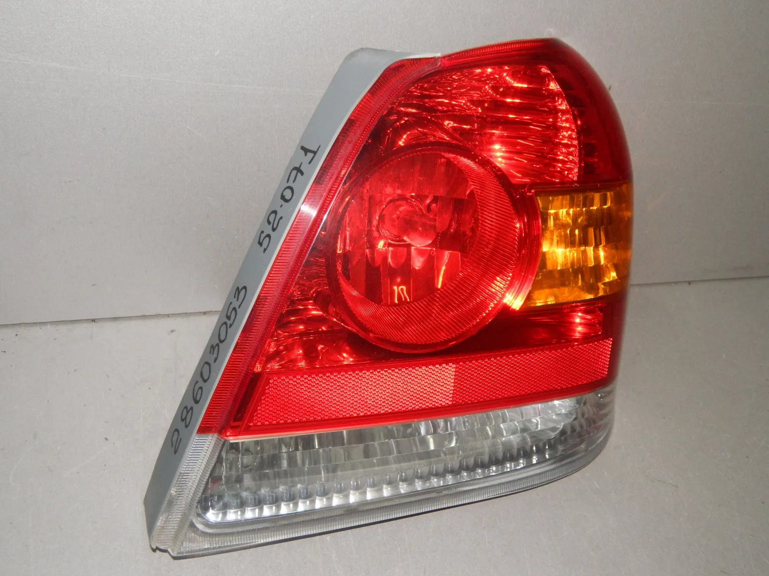 Фонарь TOYOTA PLATZ NCP12 Зад Прав 52071 (Контрактный) 28603053