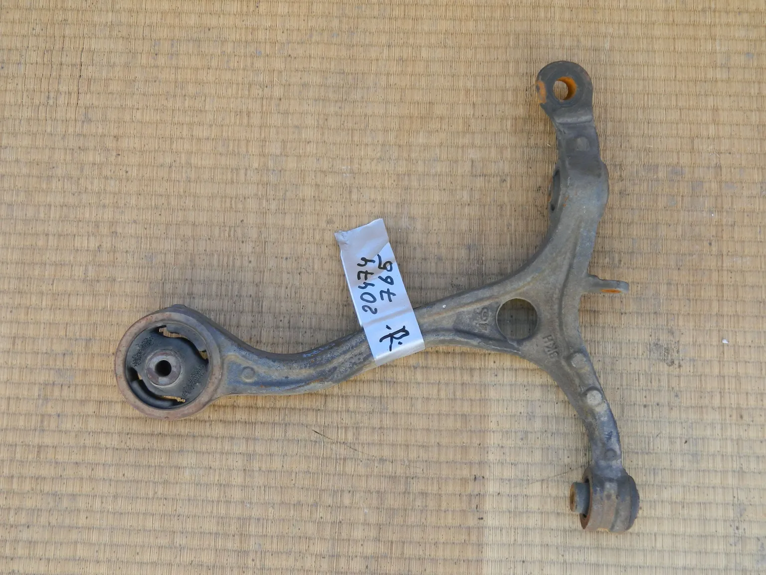 Рычаг подвески HONDA ACCORD CU2 Перед Прав (Контрактный) 20474765