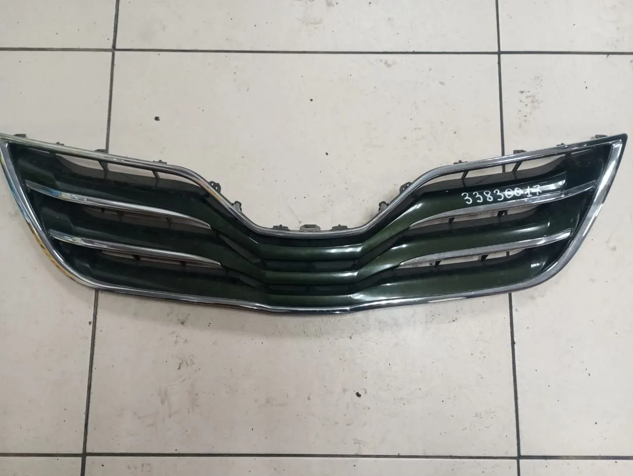 Решетка радиатора TOYOTA CAMRY ACV40 (Контрактный) 33830017