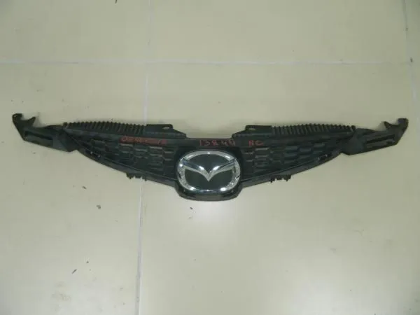 Решетка радиатора MAZDA DEMIO DE3FS (Контрактный) 81540914