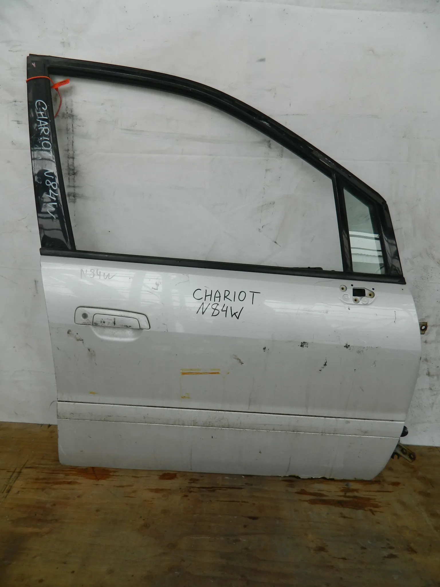 Дверь MITSUBISHI CHARIOT GRANDIS N84W Перед Прав (Контрактный) 72355762