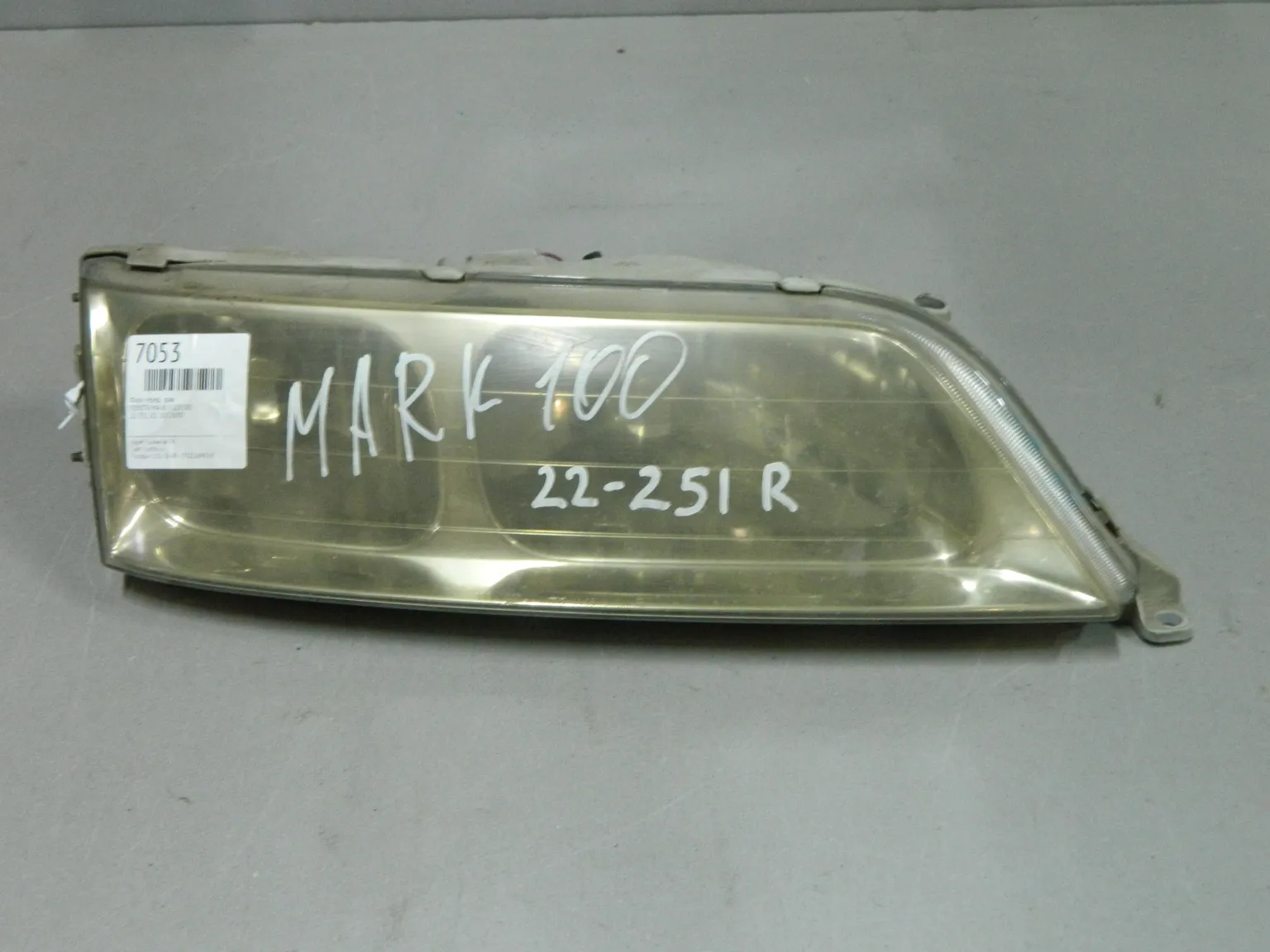 Фара TOYOTA MARK II JZX100 Перед Прав 22251 (Контрактный) 03344828 8113022692