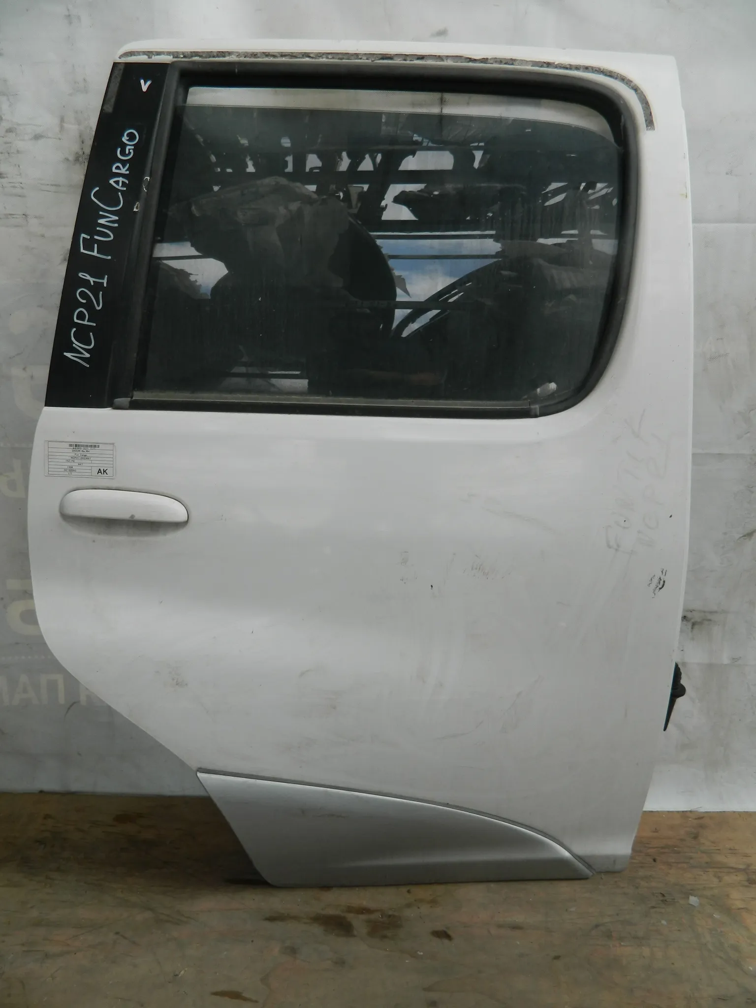 Дверь TOYOTA FUNCARGO NCP21 Зад Прав (Контрактный) 72355673