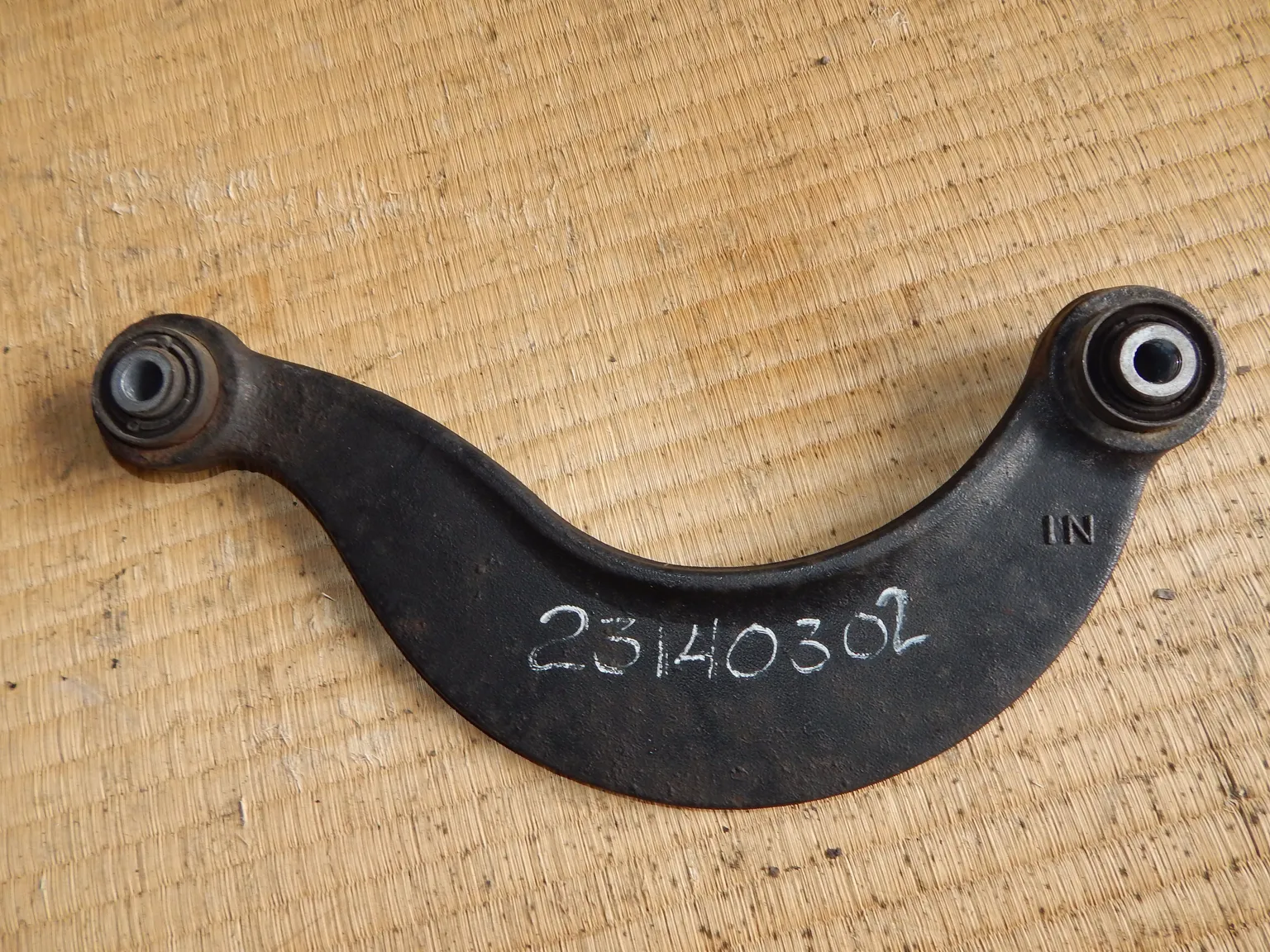 Рычаг подвески MAZDA AXELA BL6FJ Зад (Контрактный) 23140302