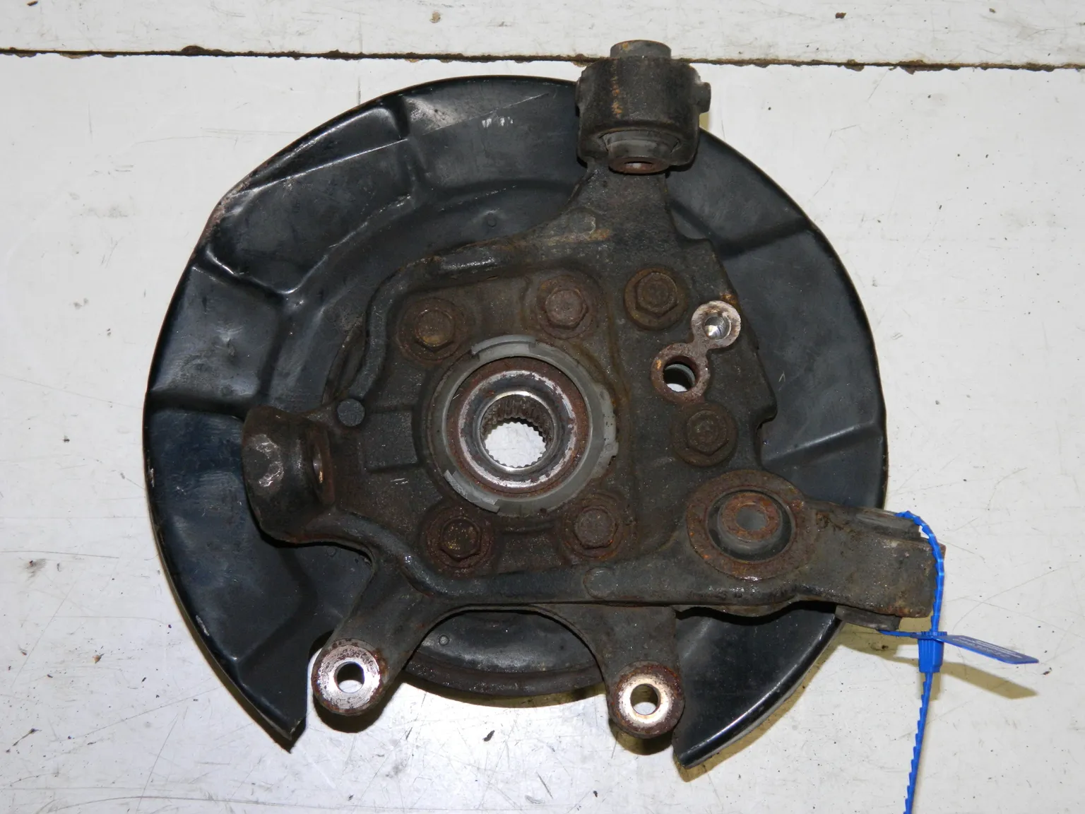 Ступица NISSAN PRESAGE U30 Зад Прав (Контрактный) 69838612