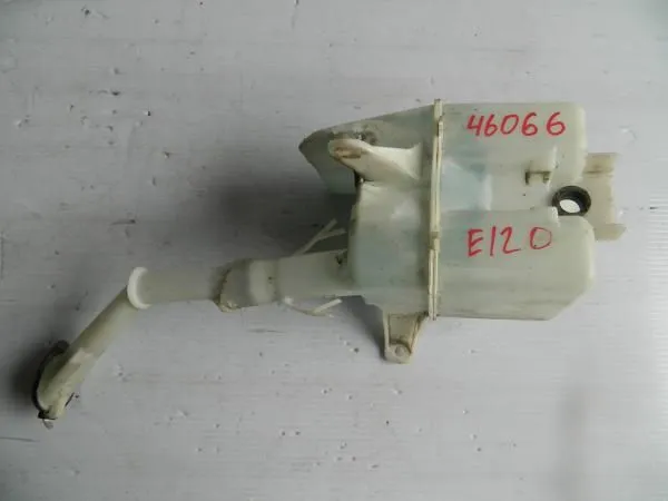 Бачок омывателя TOYOTA COROLLA 120 (Б/У) 8533010290