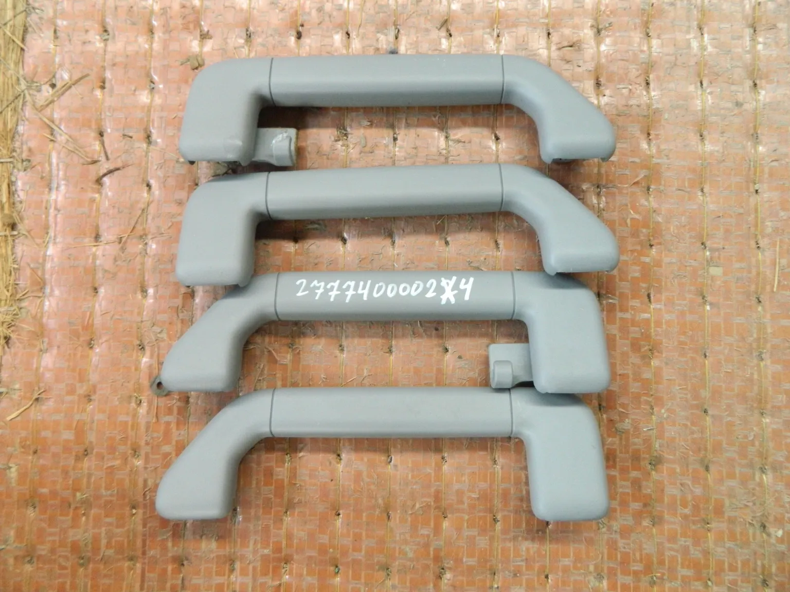 Ручка потолочная VOLKSWAGEN TOUAREG 7L7 (Контрактный) 27774000024