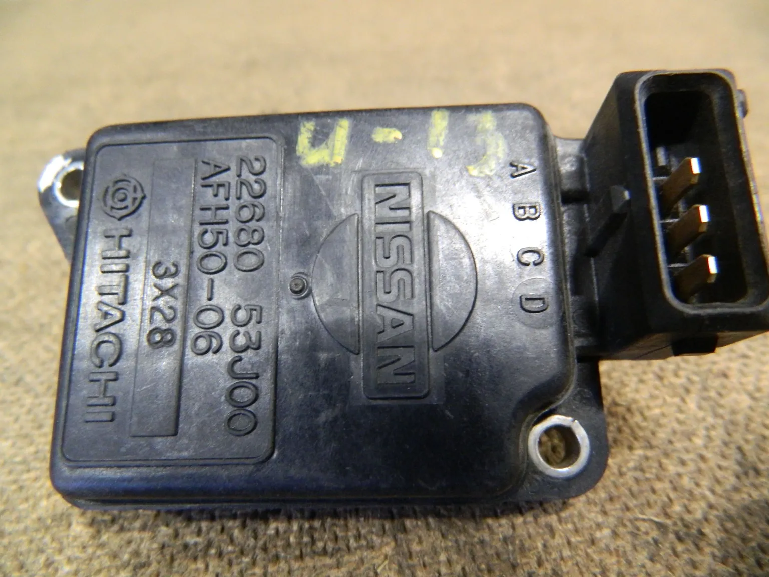 Датчик расхода воздуха NISSAN SR18DE (Контрактный) 79590894