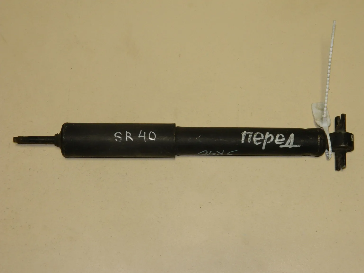 Амортизатор TOYOTA NOAH SR40 Перед (Контрактный) 45976941