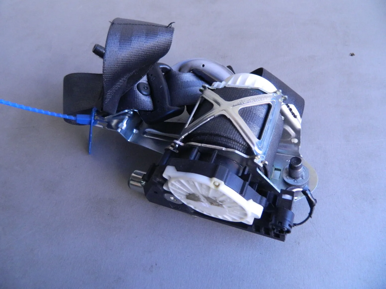 Ремень безопасности HYUNDAI EQUUS VI Перед Прав (Б/У) 69838533