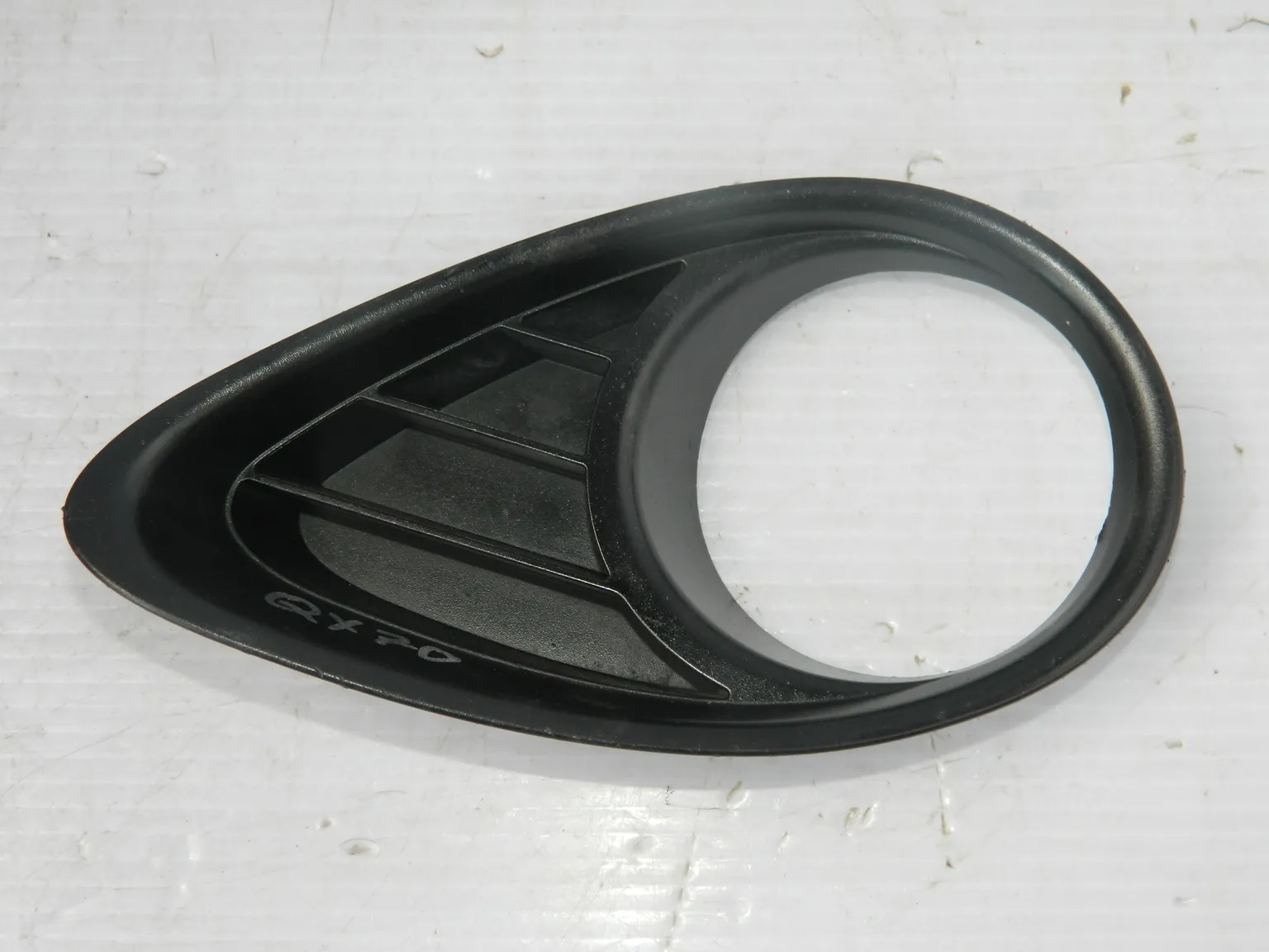 Решетка бампера INFINITI QX70 S51 Перед Прав (Б/У)