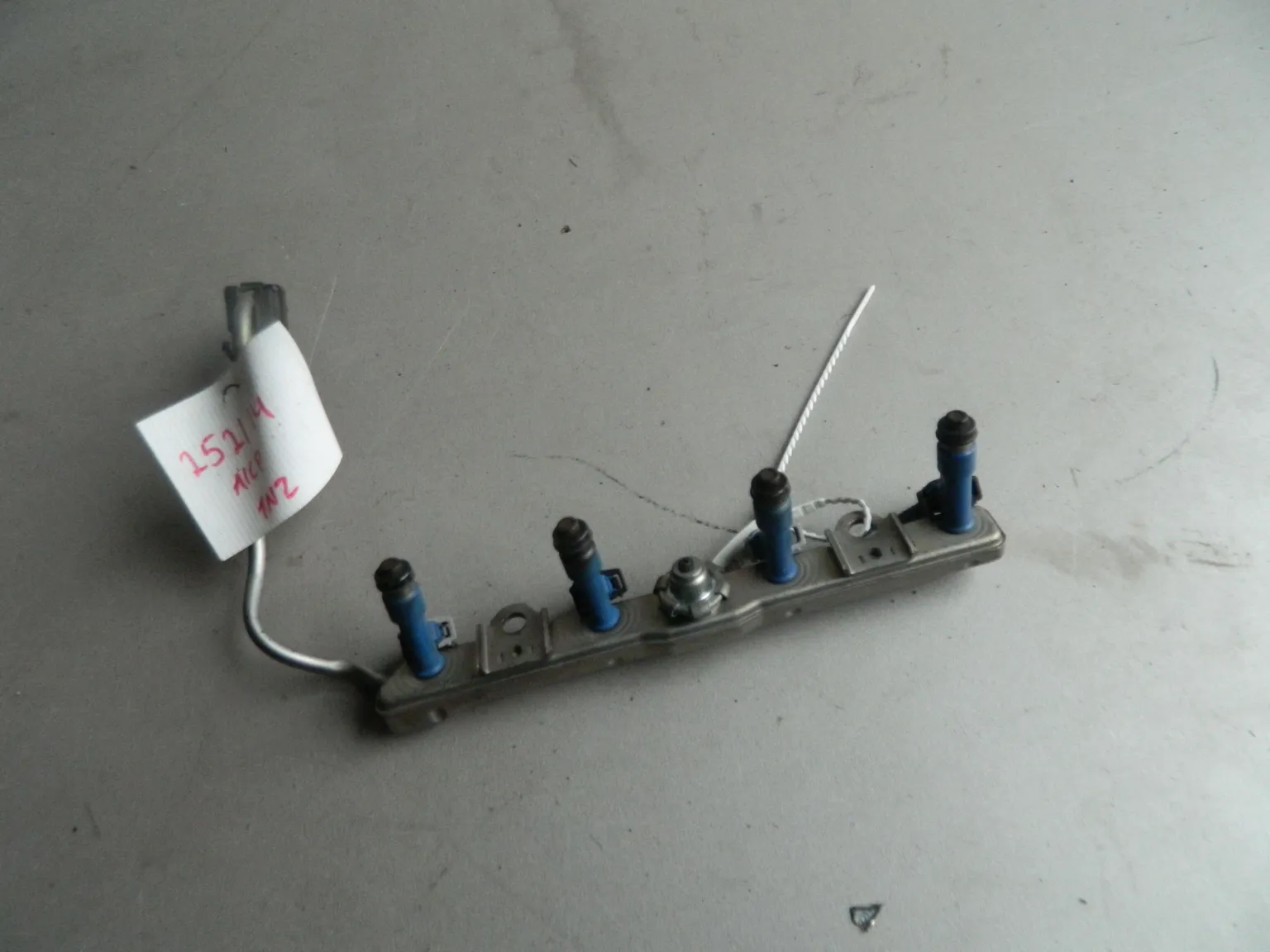 Форсунка топливная TOYOTA AQUA (Контрактный) 45976038