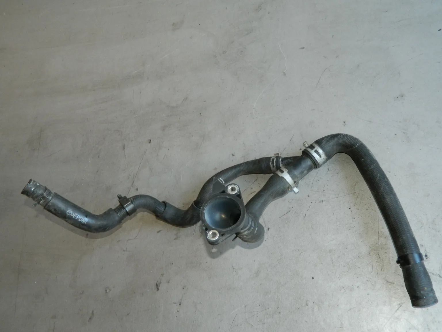 Корпус термостата MAZDA AXELA BL6FJ Z6 (Контрактный) 231400015