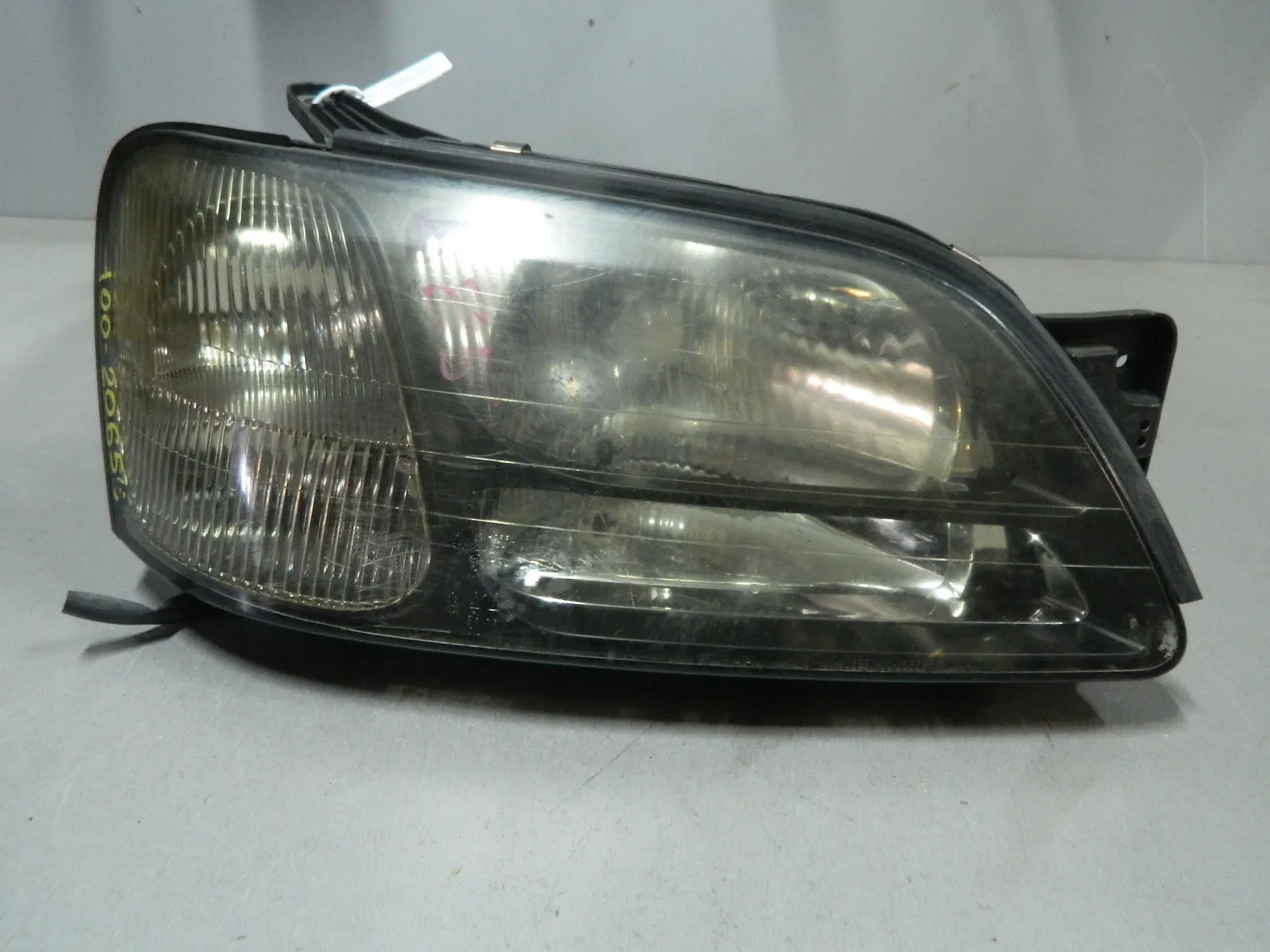 Фара SUBARU LEGACY BH5 Перед Прав (Контрактный) 68000381