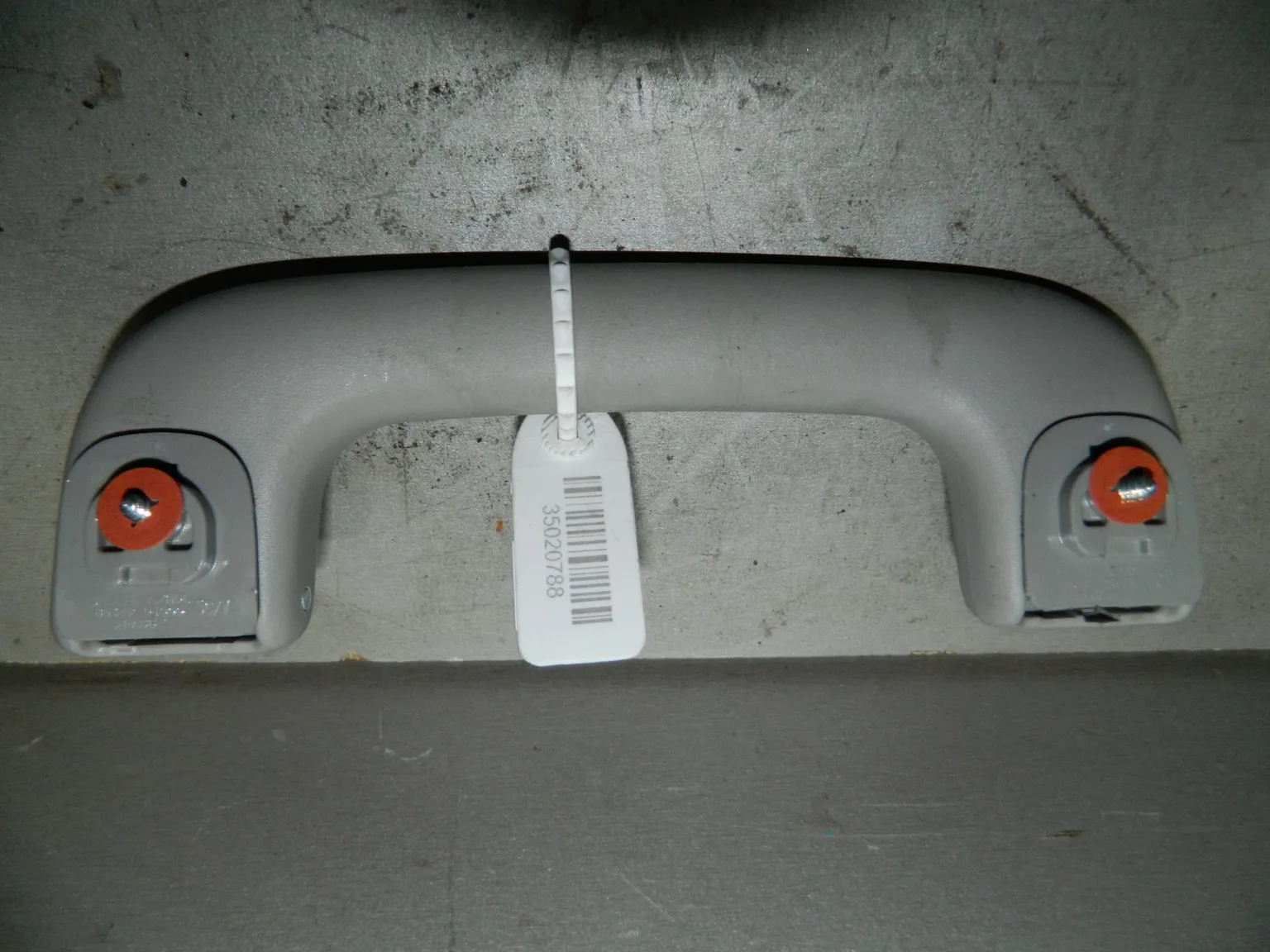 Ручка потолочная Kia Sportage QL Зад (Б/У) 35020788