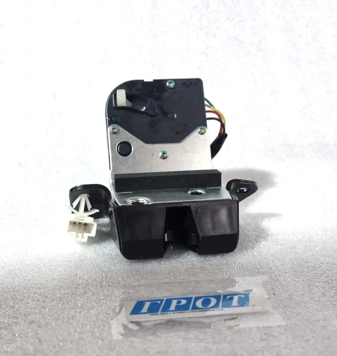 Замок 5-й двери GENERAL PARTS 812301W210 KIA RIO 11-17