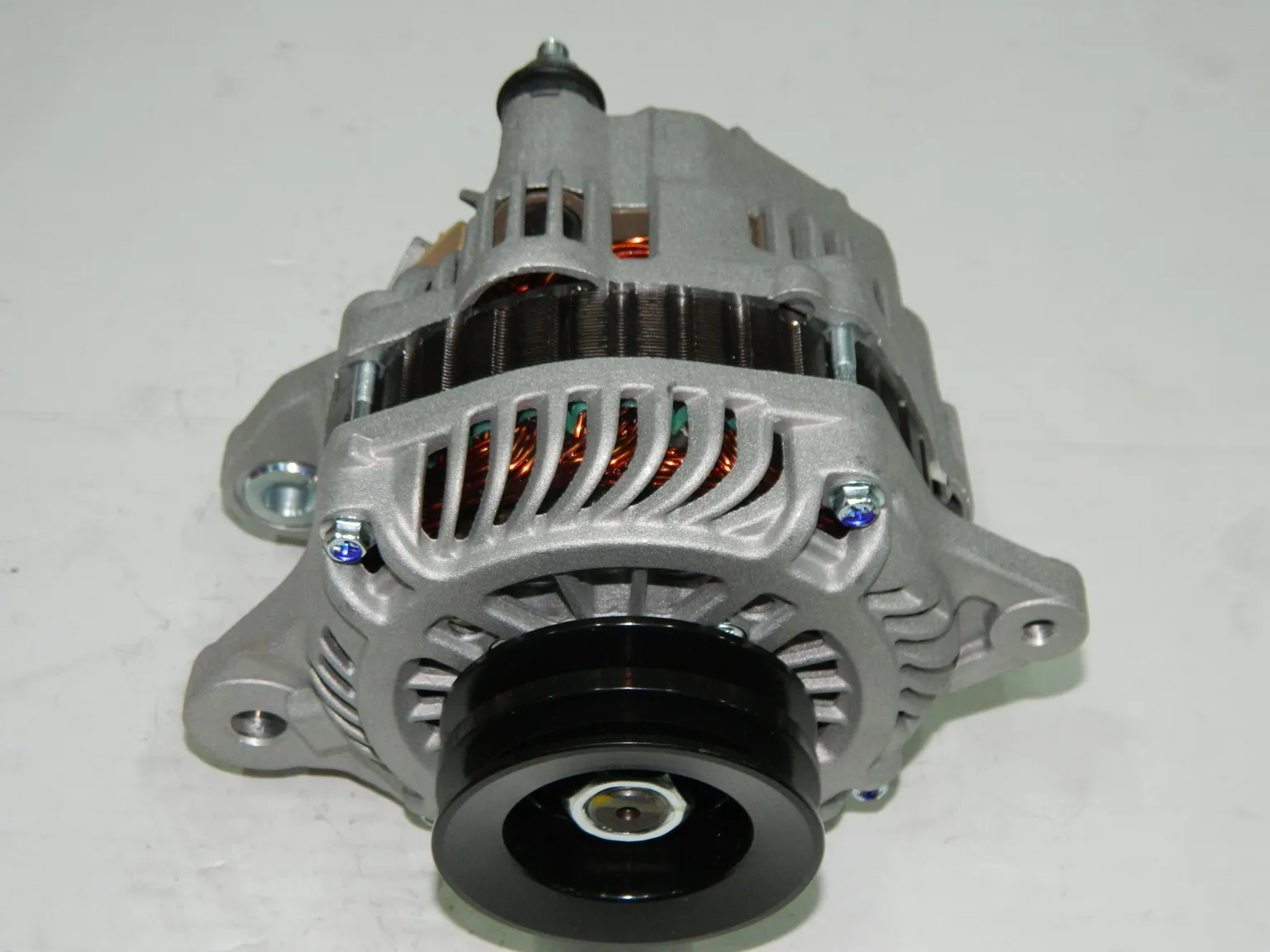 Генератор DAGGER DAL027 A3TG4679 103-141 4M41 2V 120A