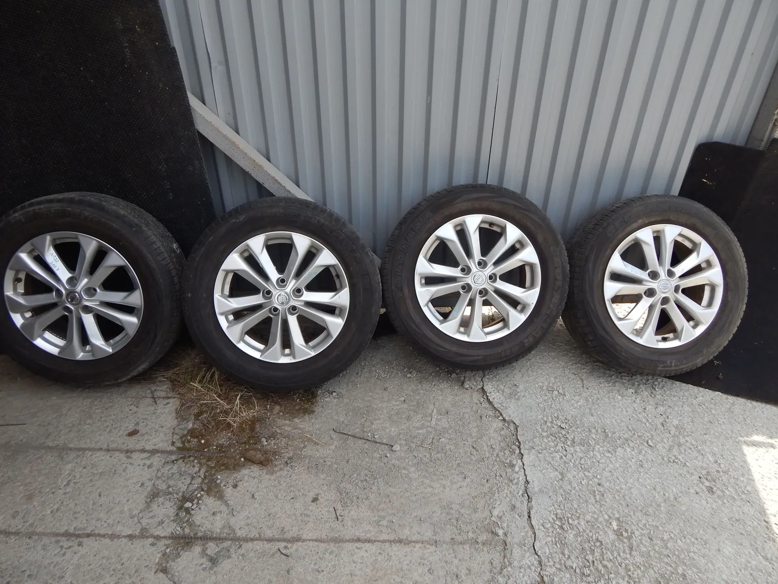 Колеса комплект NISSAN 225/65 R17 (Контрактный) NT322923