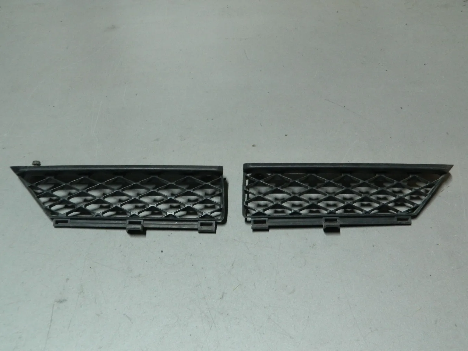 Решетка радиатора NISSAN WINGROAD WFY11 (Контрактный) 79773246