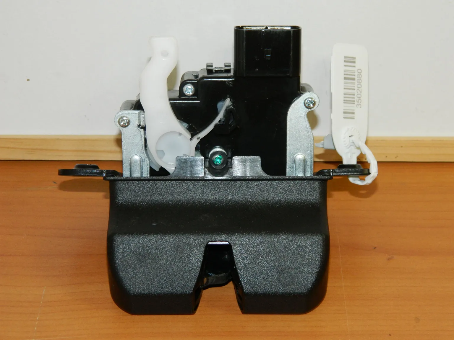 Замок двери багажника KIA SPORTAGE 4 QL (Б/У) 35020880