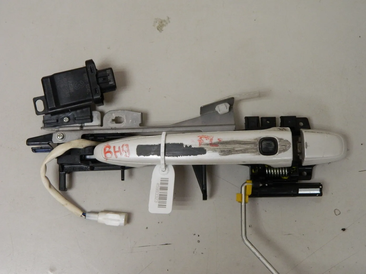 Ручка двери наружная SUBARU LEGACY BM9 Перед Лев (Контрактный)