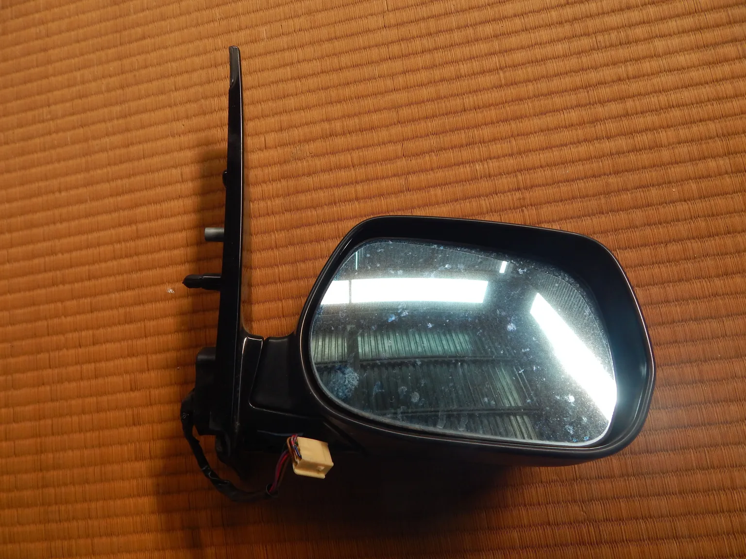 Зеркало Toyota Ipsum ACM21 перед прав (крнтрактный) 33392001