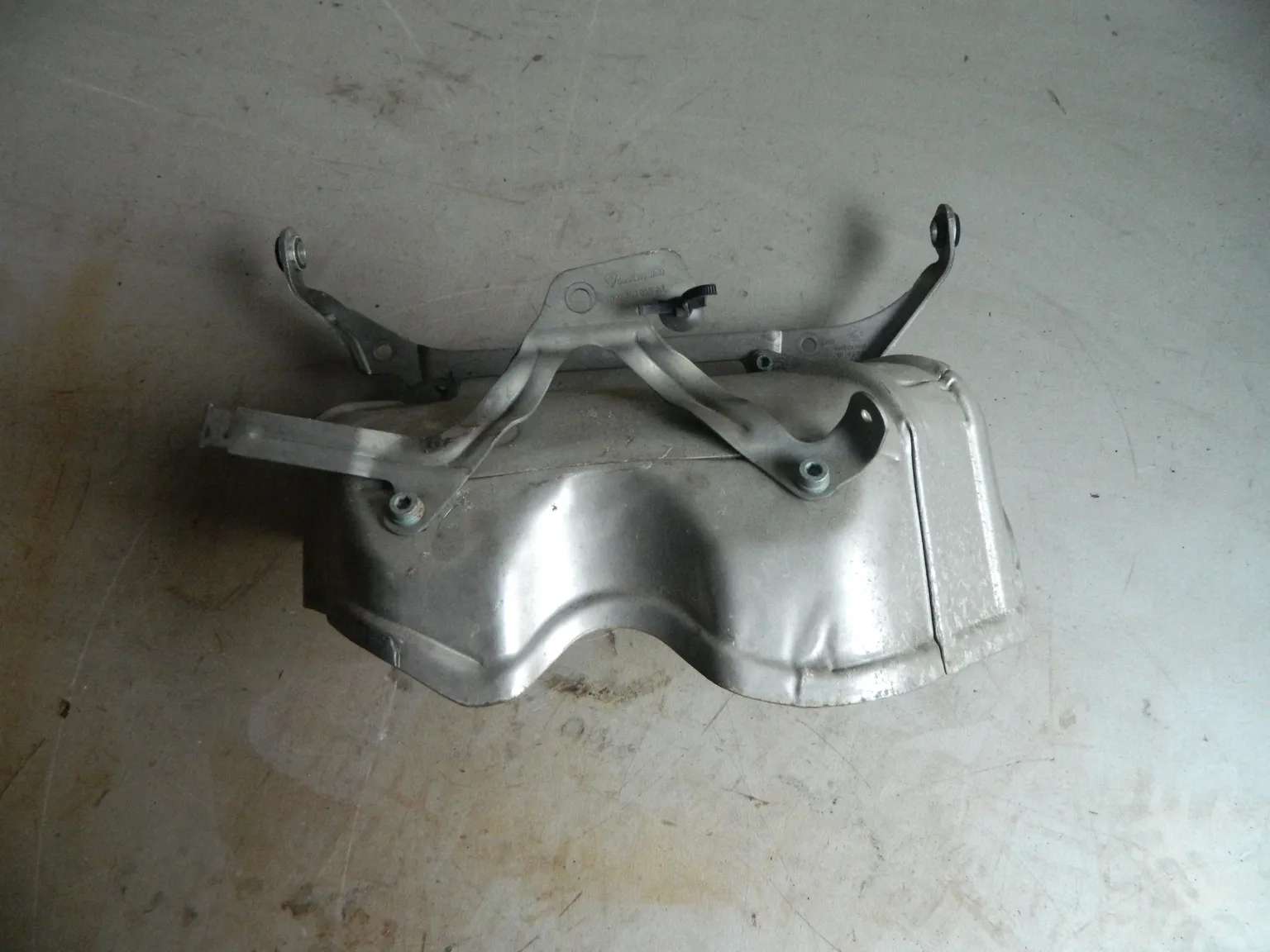 Защита выпускного коллектора PORSCHE CAYENNE 955 (Контрактный) 3866700001