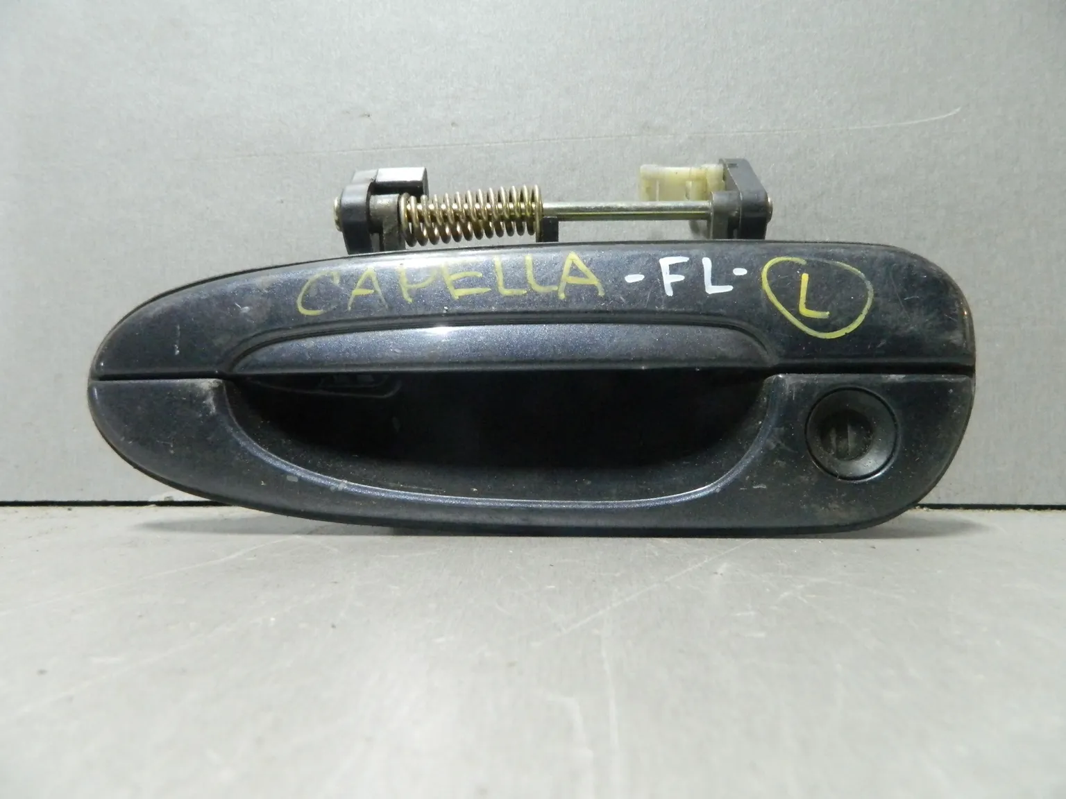 Ручка двери наружная MAZDA CAPELLA GF8P Перед Лев (Контрактный) 81539937