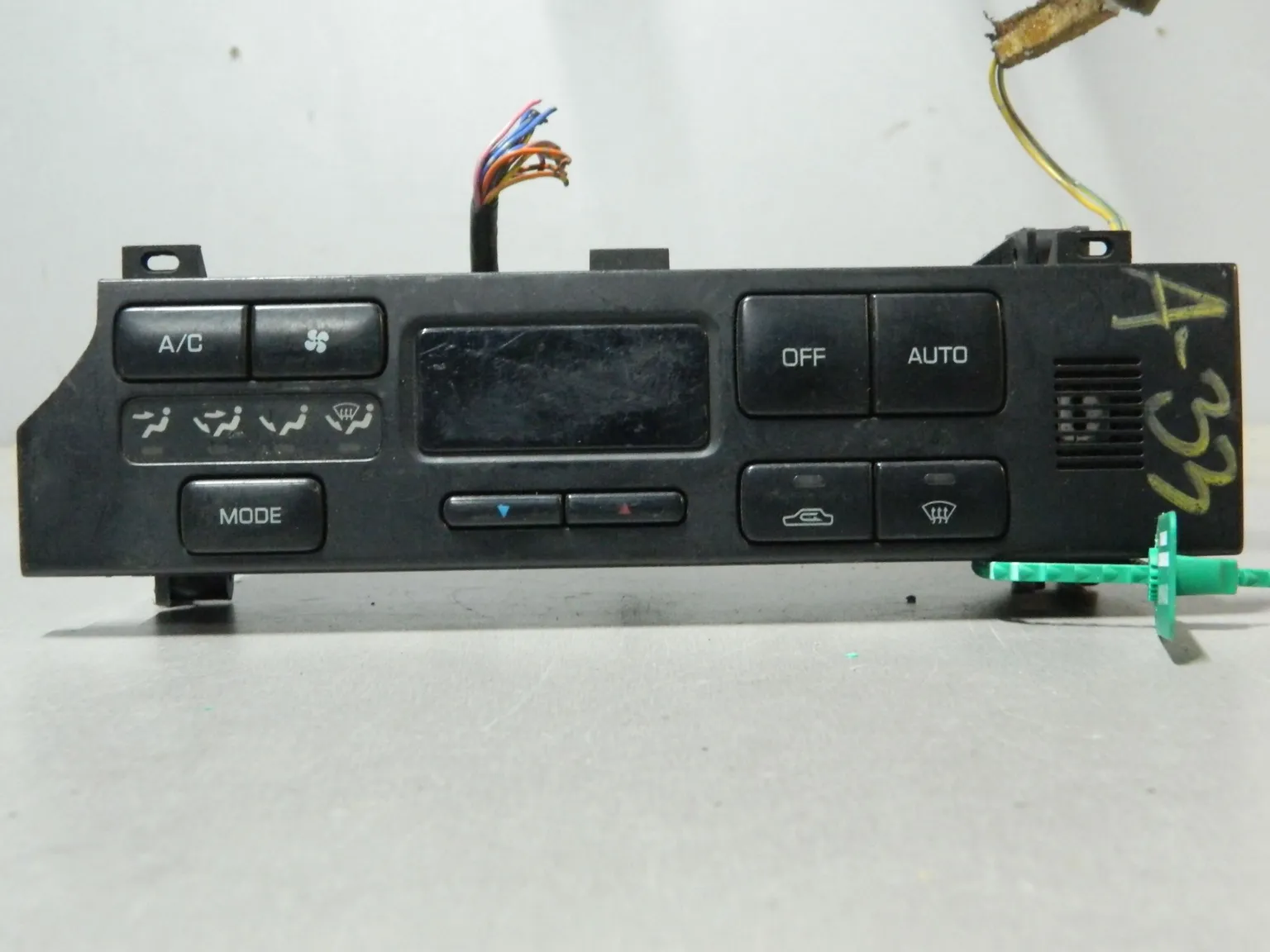 Блок управления климат-контролем NISSAN CEFIRO A32 (Контрактный) 81540490