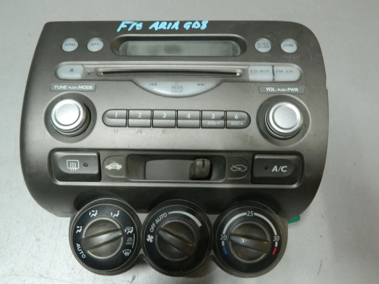 Магнитола HONDA FIT ARIA GD8 (Контрактный) 81540467