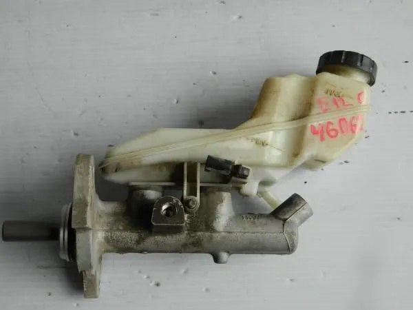 Главный тормозной цилиндр TOYOTA COROLLA 120 (Б/У) 4720109050